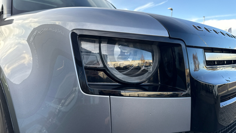 Land Rover Defender 3.0 D300 X 90 3dr Auto Diesel Estate